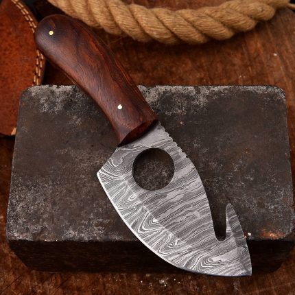 Damascus Steel Skinning knife Brown Wood