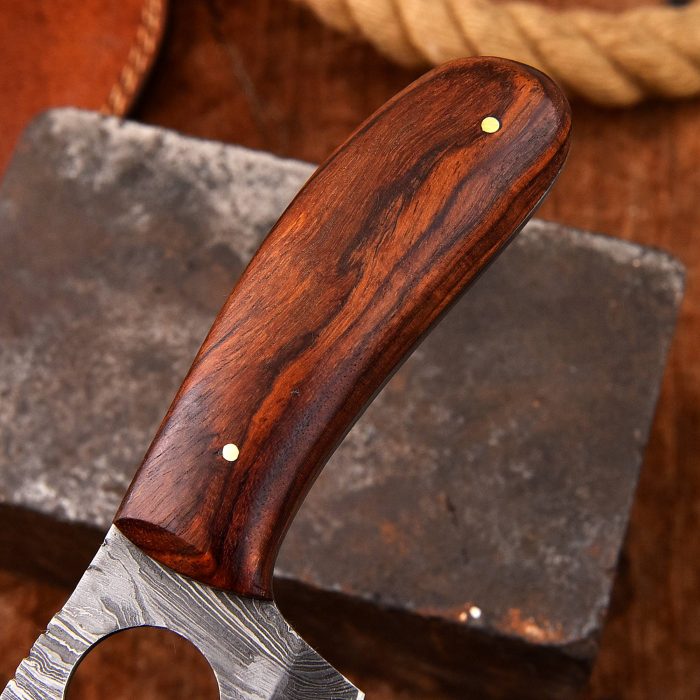 Damascus Steel Skinning knife Brown Wood