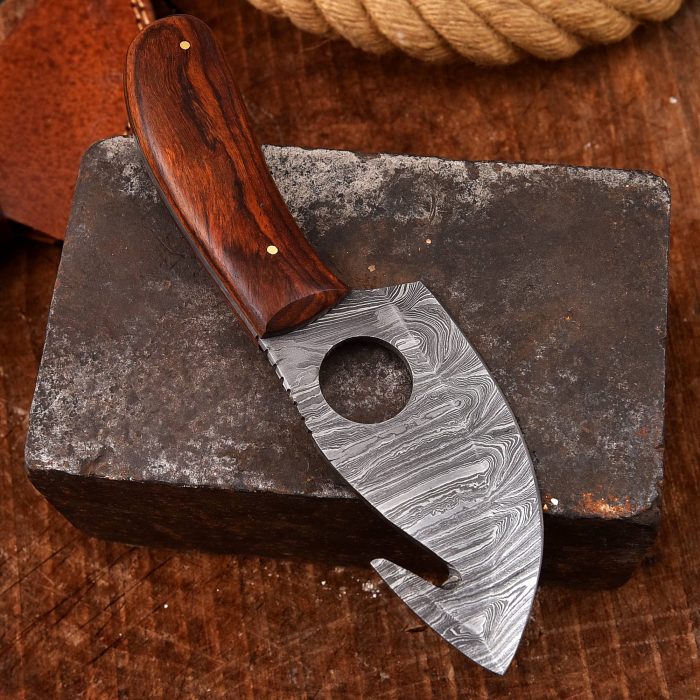 Damascus Steel Skinning knife Brown Wood