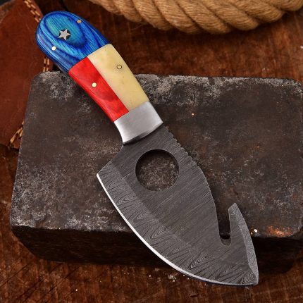 Damascus Steel Skinning knife Flag Wood
