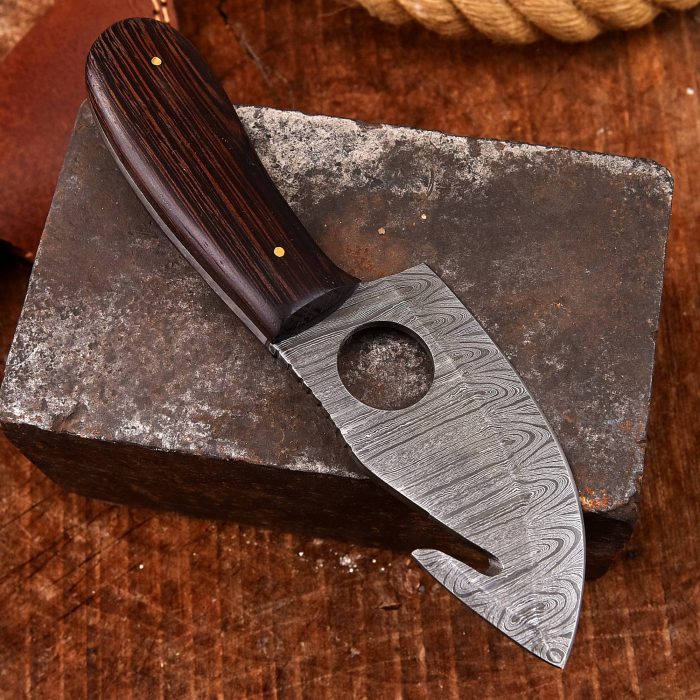 Damascus Steel Skinning knife Red Wood