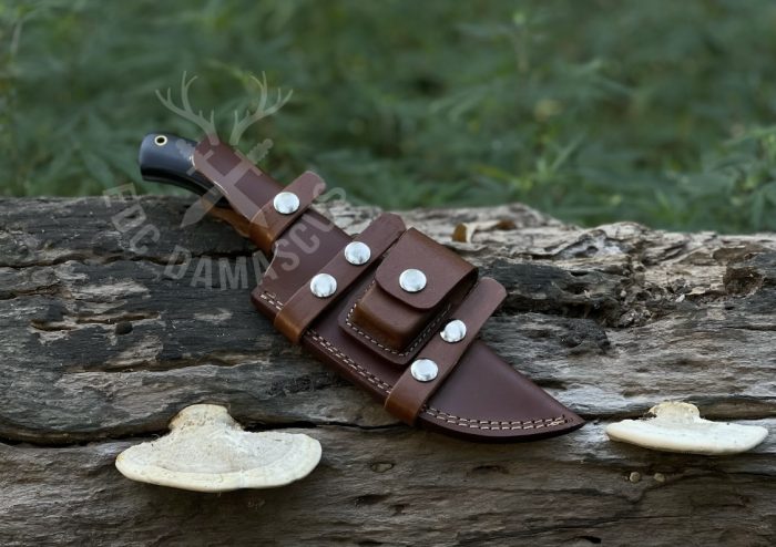 Hand Forged High Carbon Steel Hunting Knife Rose Wood Handle