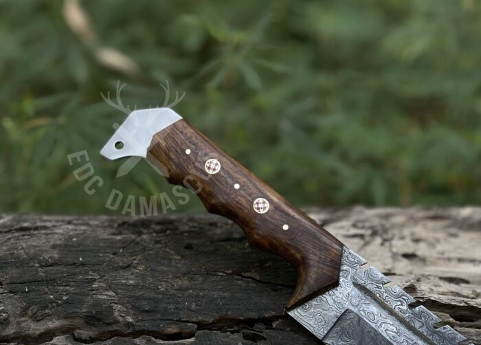 Damascus Steel Hunting Knife Rose Wood Handle