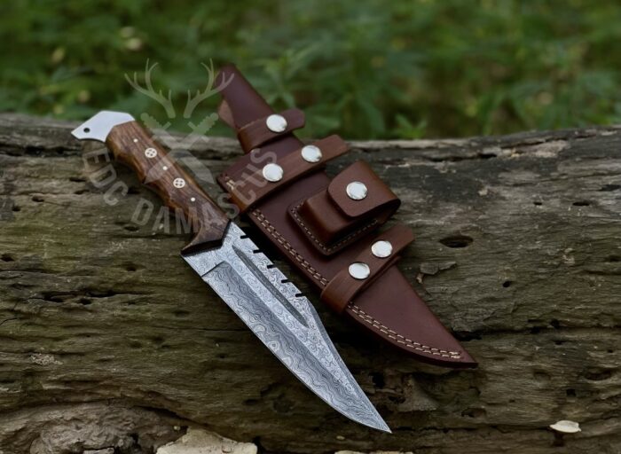 Damascus Steel Hunting Knife Rose Wood Handle